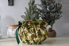 Holly and Gold 4 Cup ThistleDown Cozy